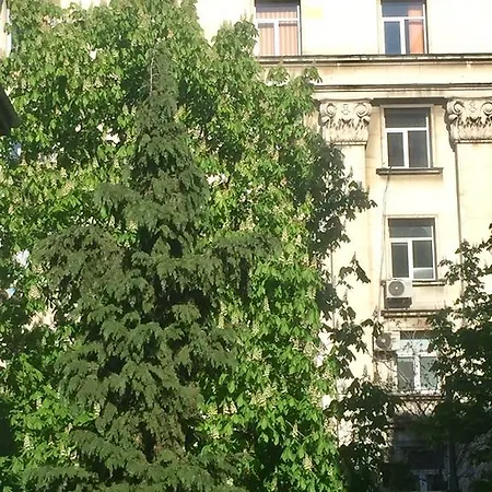Apartment Next To Opera Sofia